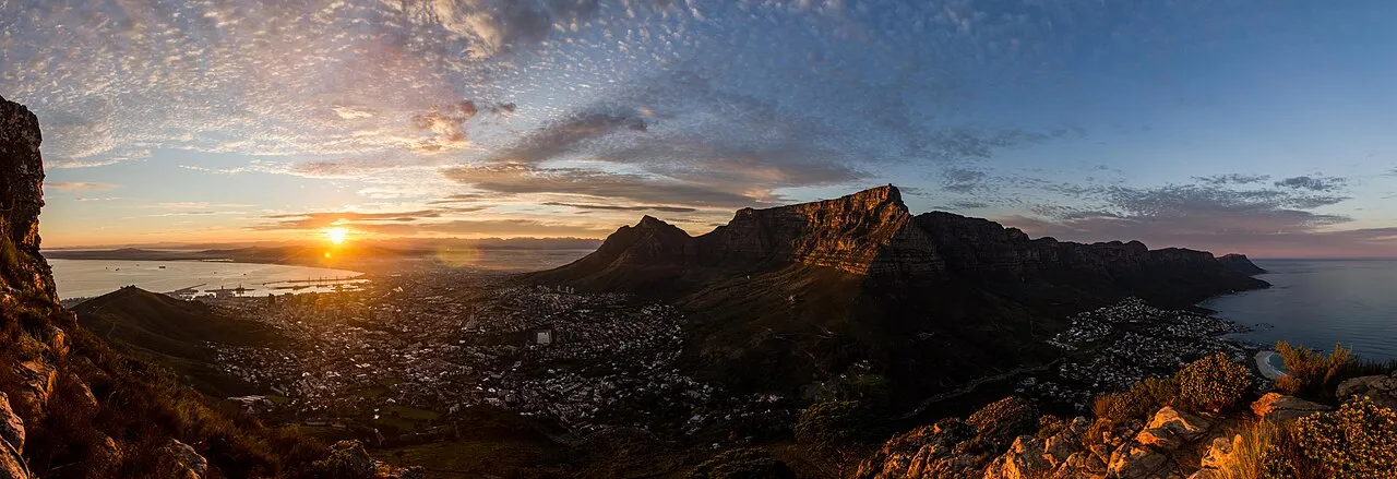 Hike Lion's Head at Sunrise, Cape Town