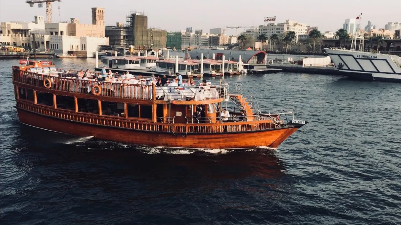 Dhow Cruise on the Creek, Dubai