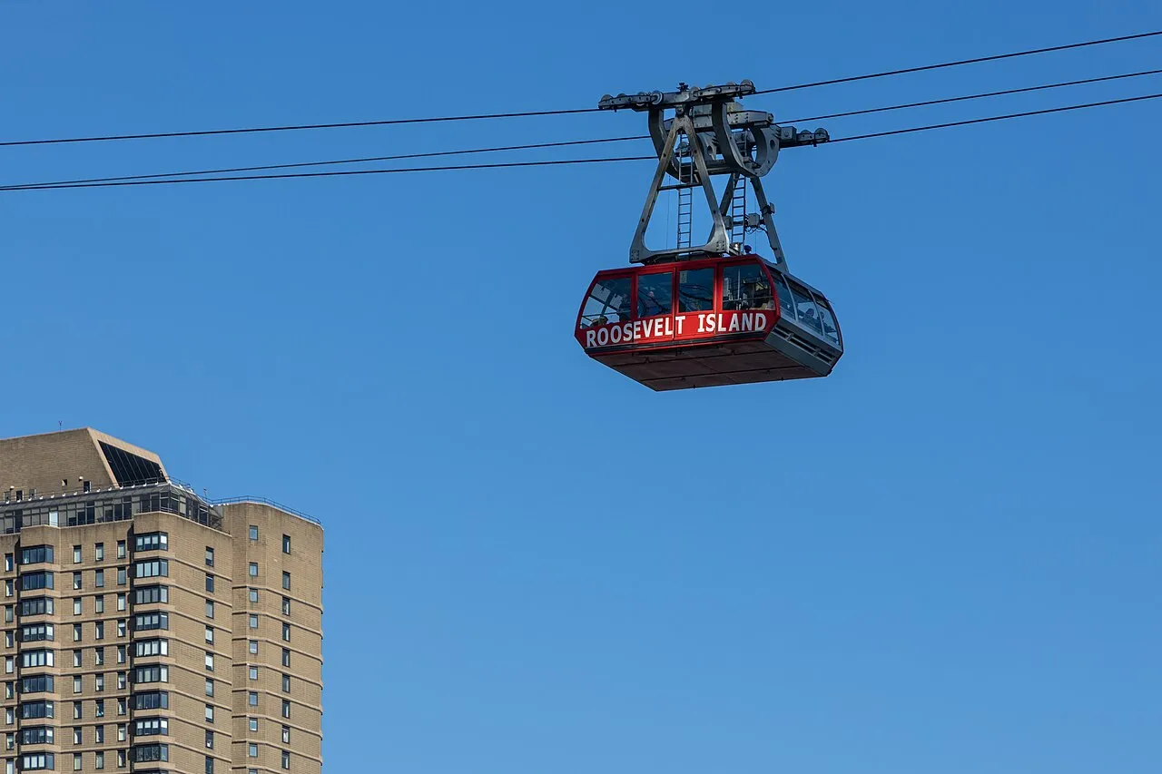 Roosevelt Island Tramway, New York