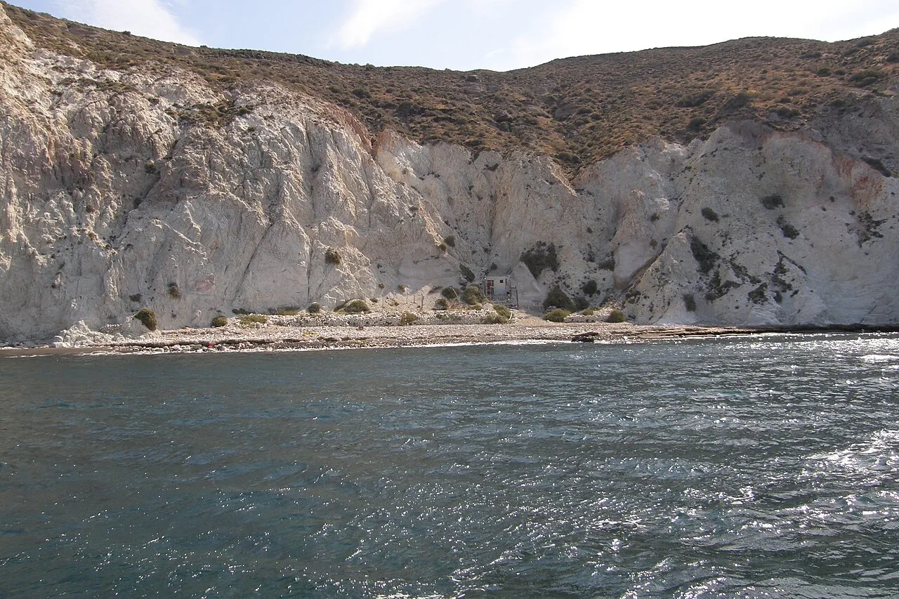 White Beach (Aspri Paralia), Santorini