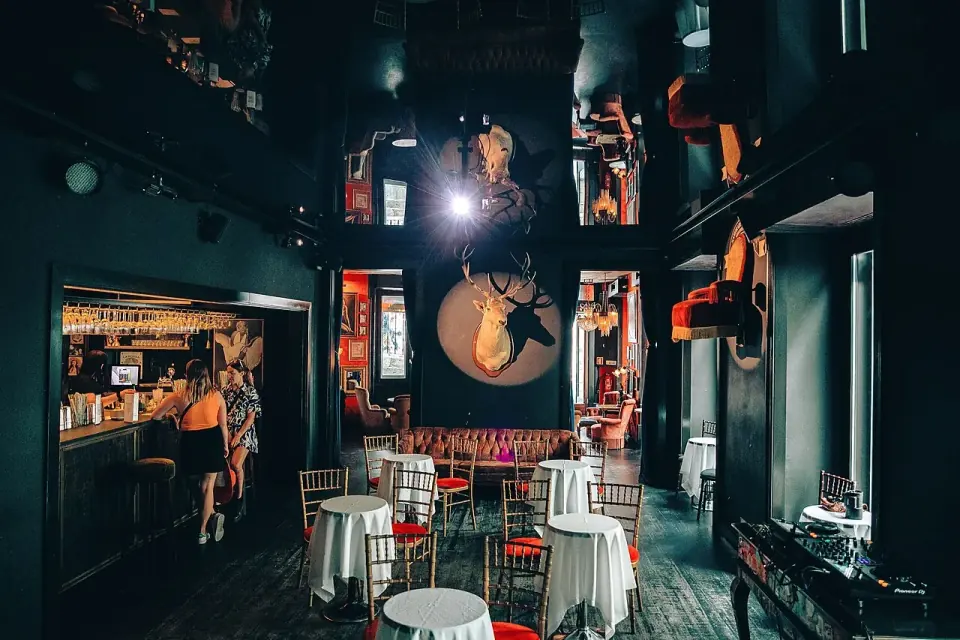 Pensão Amor, Lisbon